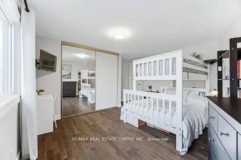 4165 Fieldgate Drive Mississauga ON L4W 2M9