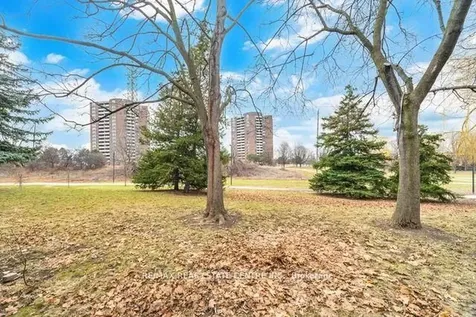 4165 Fieldgate Drive Mississauga ON L4W 2M9