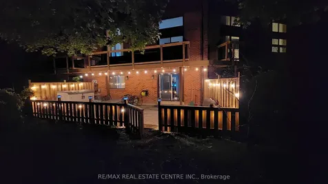 4165 Fieldgate Drive Mississauga ON L4W 2M9