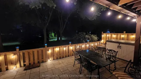 4165 Fieldgate Drive Mississauga ON L4W 2M9