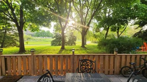 4165 Fieldgate Drive Mississauga ON L4W 2M9