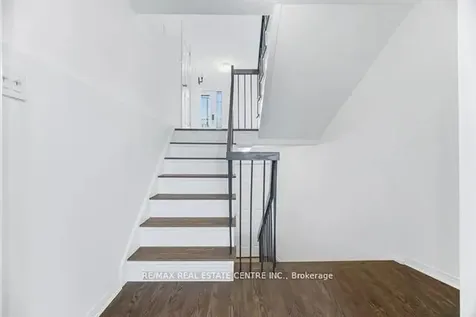4165 Fieldgate Drive Mississauga ON L4W 2M9