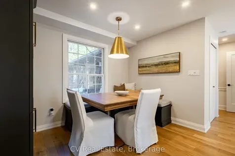 1149 Crofton Way Burlington ON L7P 3A8
