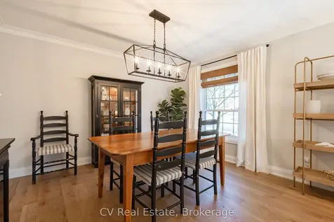 1149 Crofton Way Burlington ON L7P 3A8