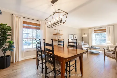 1149 Crofton Way Burlington ON L7P 3A8