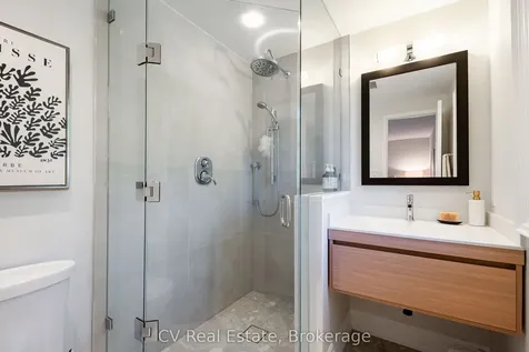 1149 Crofton Way Burlington ON L7P 3A8
