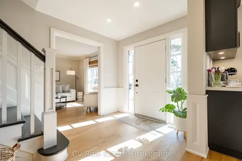 1149 Crofton Way Burlington ON L7P 3A8