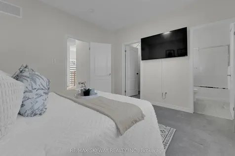 21 Allegro Drive Brampton ON L6Y 5Y7