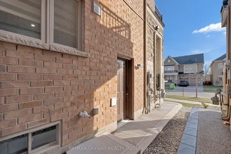 21 Allegro Drive Brampton ON L6Y 5Y7