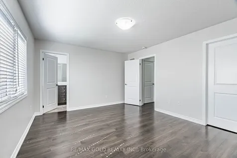 87 Benhurst Crescent Brampton ON L7A 5A5