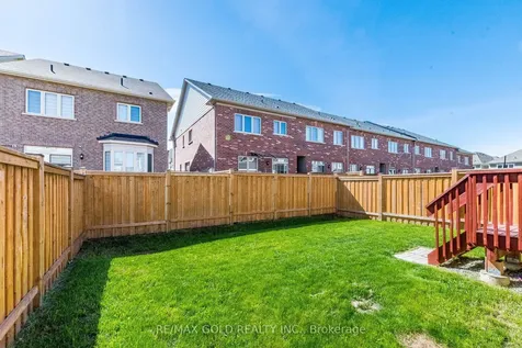 87 Benhurst Crescent Brampton ON L7A 5A5