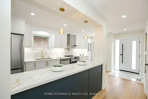 52 Foxacre Row Brampton ON L6V 3P5