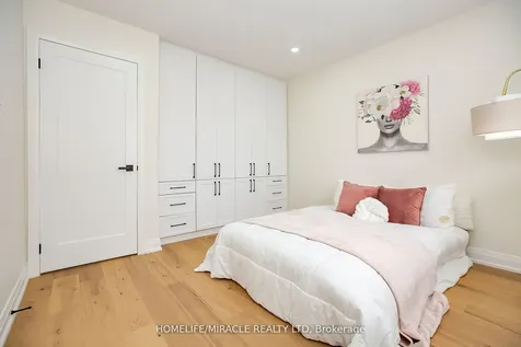 52 Foxacre Row Brampton ON L6V 3P5