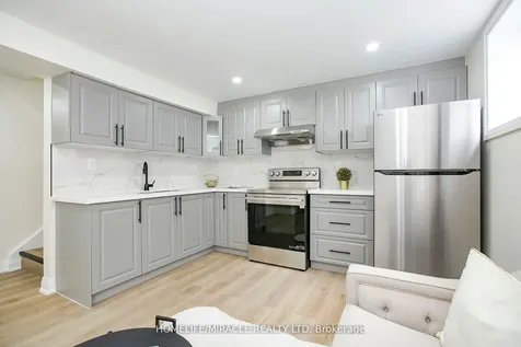 52 Foxacre Row Brampton ON L6V 3P5