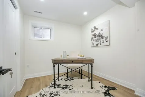 52 Foxacre Row Brampton ON L6V 3P5