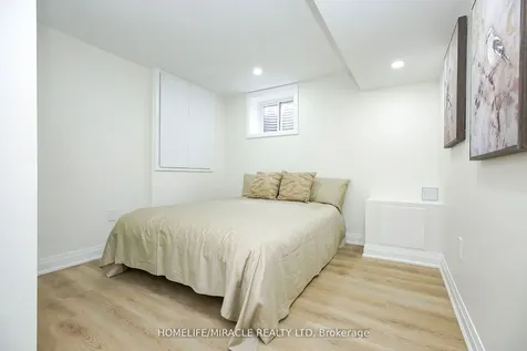 52 Foxacre Row Brampton ON L6V 3P5