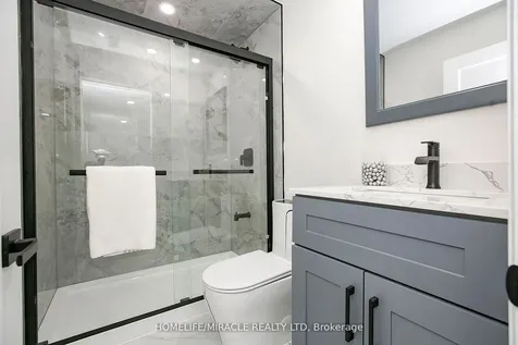 52 Foxacre Row Brampton ON L6V 3P5