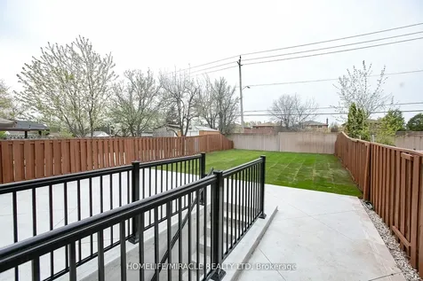 52 Foxacre Row Brampton ON L6V 3P5