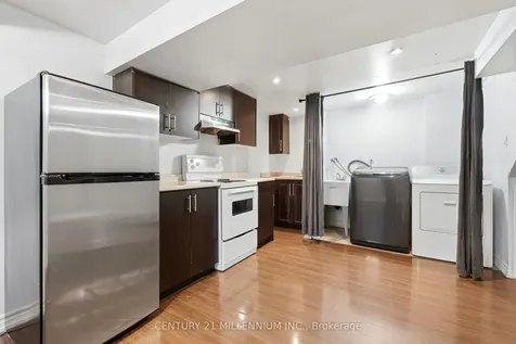 22 Griselda Court Brampton ON L6S 1M6