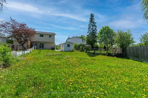 22 Griselda Court Brampton ON L6S 1M6