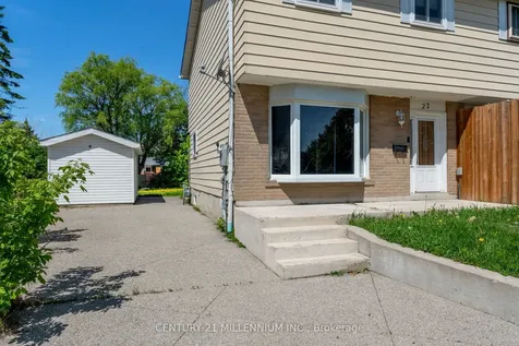 22 Griselda Court Brampton ON L6S 1M6