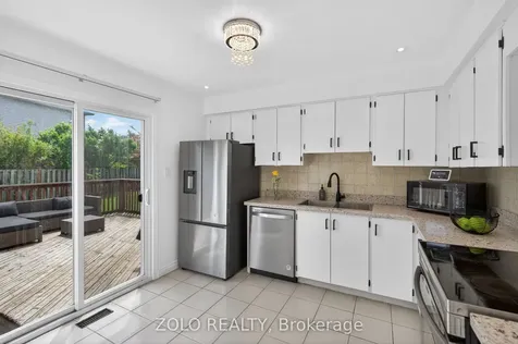 6166 Kindree Circle Mississauga ON L5N 3C2