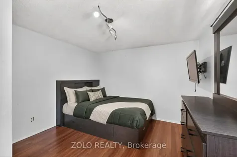 6166 Kindree Circle Mississauga ON L5N 3C2