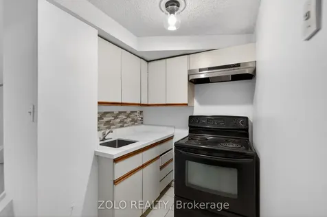 6166 Kindree Circle Mississauga ON L5N 3C2