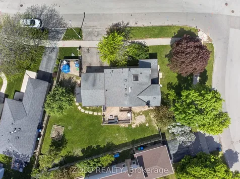 6166 Kindree Circle Mississauga ON L5N 3C2