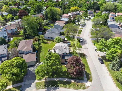 6166 Kindree Circle Mississauga ON L5N 3C2