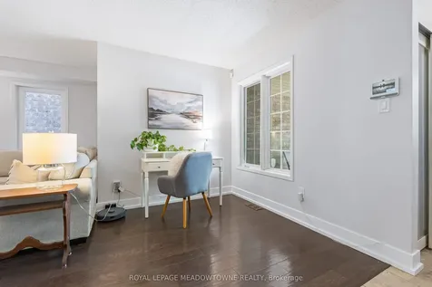 6028 Clover Ridge Crescent Mississauga ON L5N 7B4