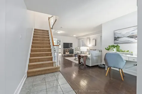 6028 Clover Ridge Crescent Mississauga ON L5N 7B4