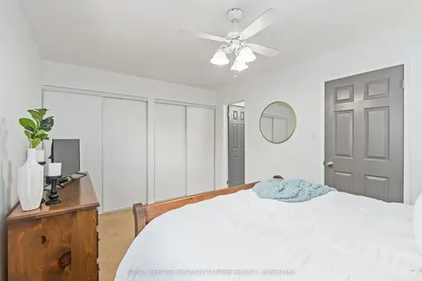 6028 Clover Ridge Crescent Mississauga ON L5N 7B4