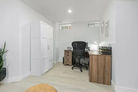 6028 Clover Ridge Crescent Mississauga ON L5N 7B4
