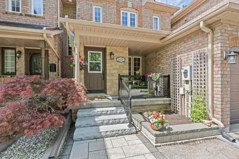 6028 Clover Ridge Crescent Mississauga ON L5N 7B4
