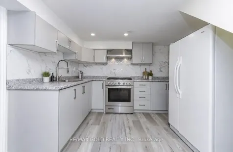 7595 Wrenwood Crescent Mississauga ON L4T 2V8