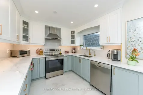 7595 Wrenwood Crescent Mississauga ON L4T 2V8