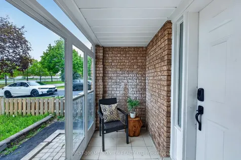 5002 Willowood Drive Mississauga ON L5R 3R5