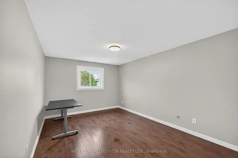 5002 Willowood Drive Mississauga ON L5R 3R5
