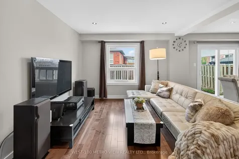 5002 Willowood Drive Mississauga ON L5R 3R5