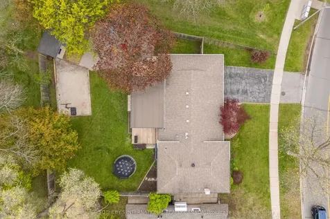 2290 Bridge Road Oakville ON L6L 2G6