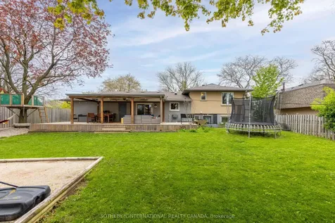 2290 Bridge Road Oakville ON L6L 2G6