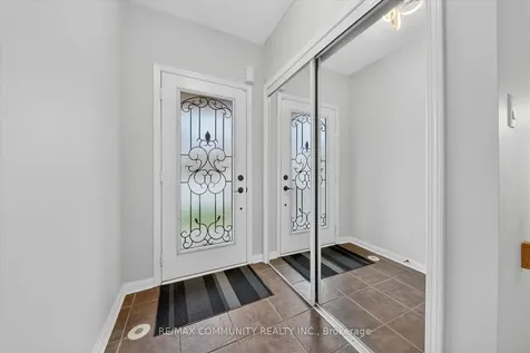 924 Zelinsky Crescent Milton ON L9T 0L5