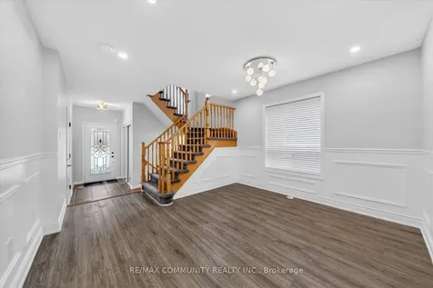 924 Zelinsky Crescent Milton ON L9T 0L5