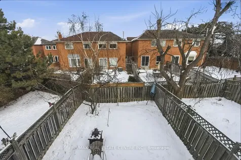 5013 Northern Lights Circle Mississauga ON L5R 2P7