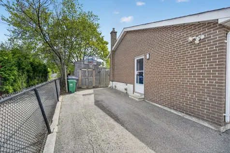 250 Avondale Boulevard Brampton ON L6T 1J4