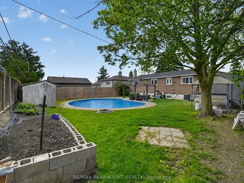 250 Avondale Boulevard Brampton ON L6T 1J4