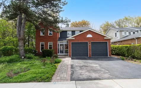 1777 Folkway Drive Mississauga ON L5L 2X1