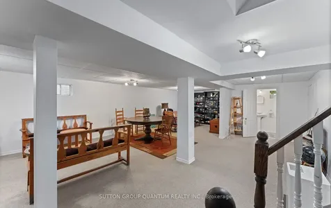 1777 Folkway Drive Mississauga ON L5L 2X1