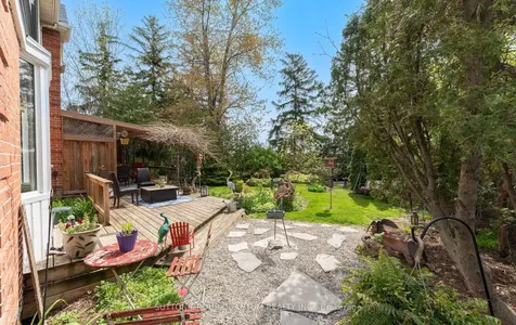 1777 Folkway Drive Mississauga ON L5L 2X1